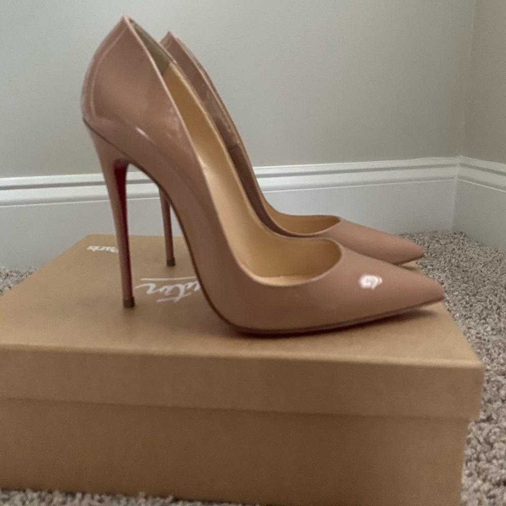Christian Louboutin So Kate Patent Pump